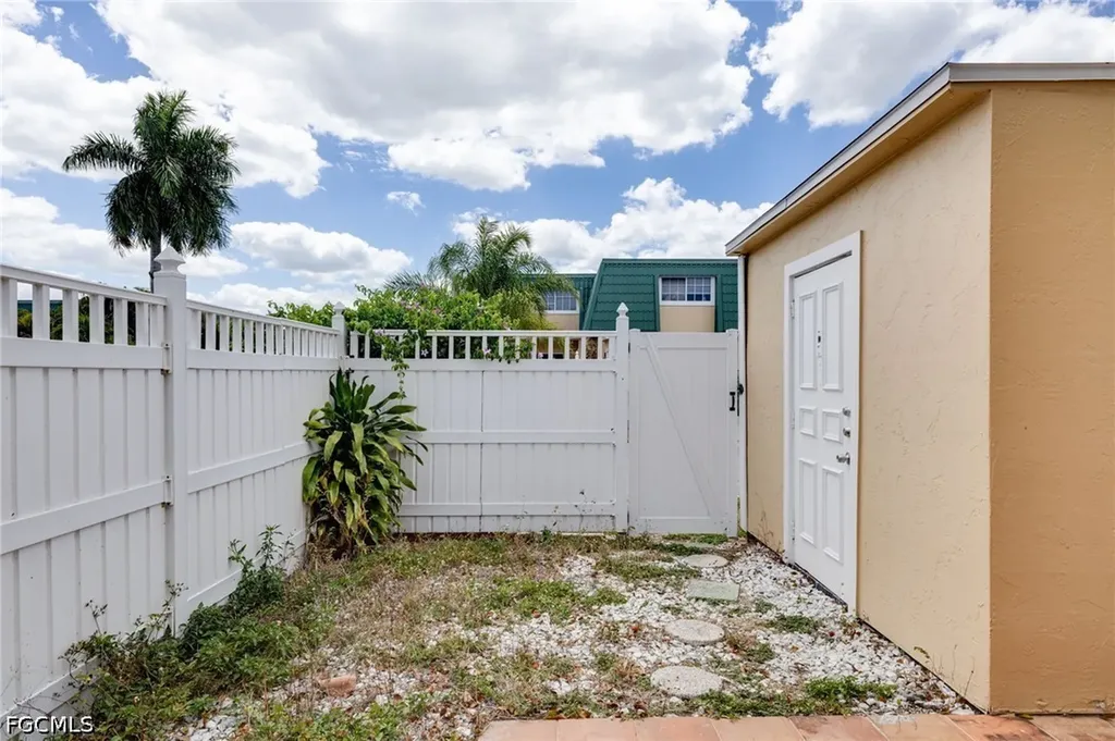 4811 Sunfish Court Fort Myers FL 33919