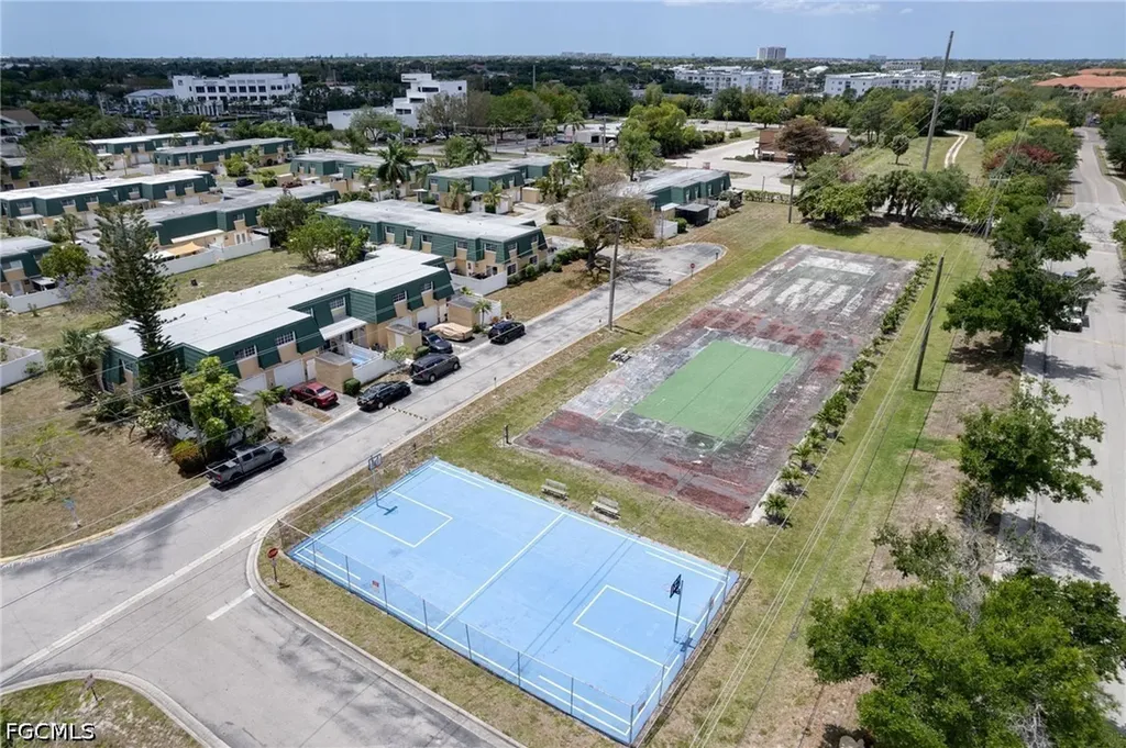 4811 Sunfish Court Fort Myers FL 33919