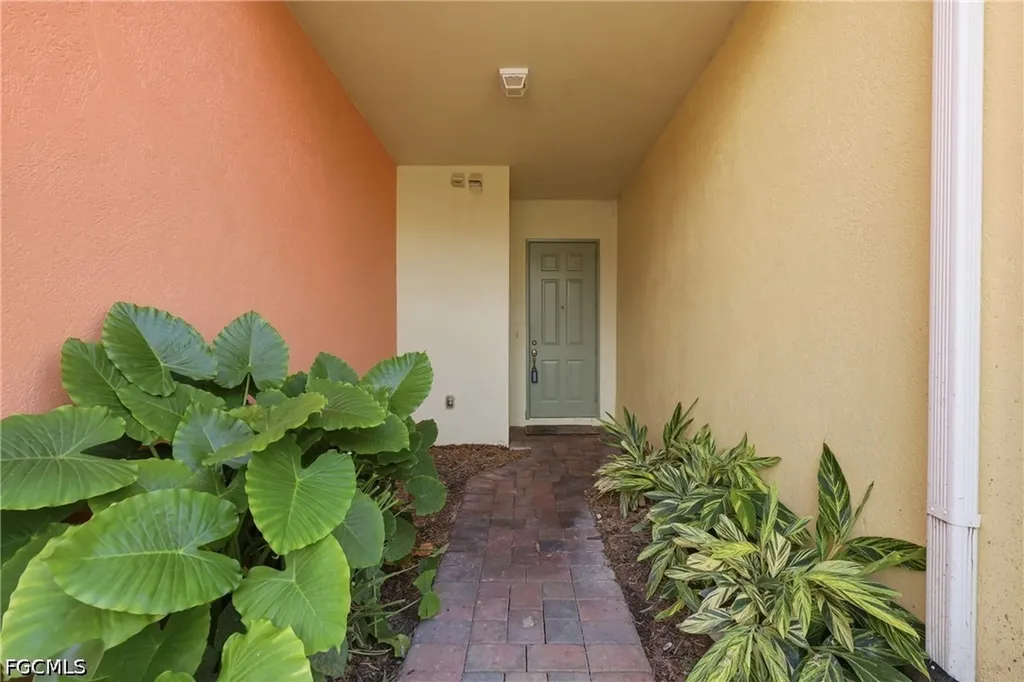 9811 Bodego Way Fort Myers FL 33908