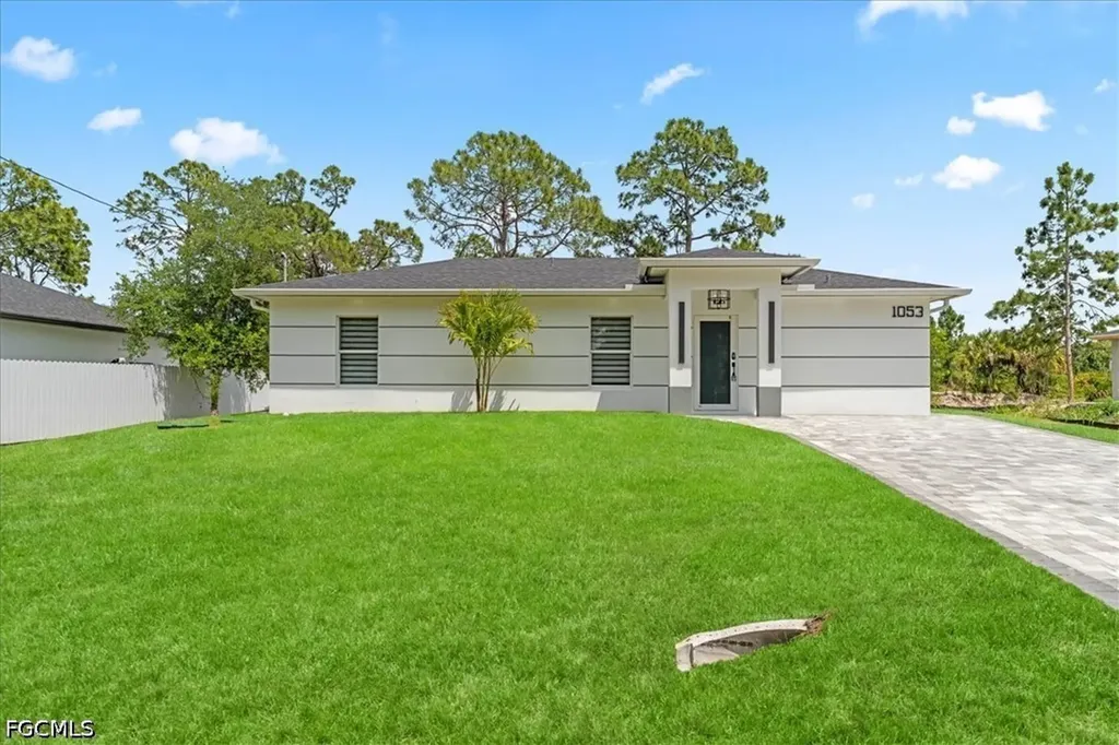 1053 Joponica Avenue S Lehigh Acres FL 33974