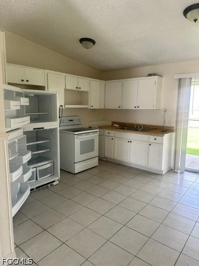 202 El Dorado Avenue Moore Haven FL 33471
