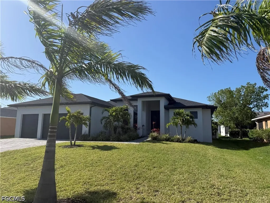 3724 SW 3rd Street Cape Coral FL 33991