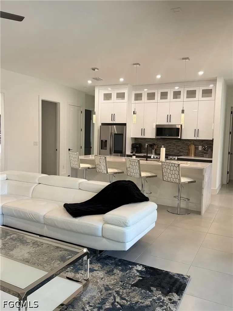 3724 SW 3rd Street Cape Coral FL 33991
