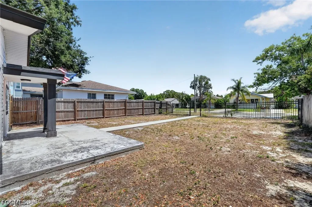 3250 Prescott Street N St. Petersburg FL 33713