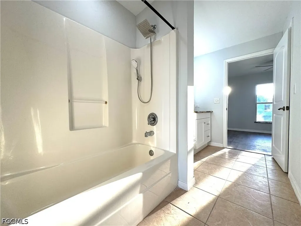 1222 NW 20th Place Cape Coral FL 33993