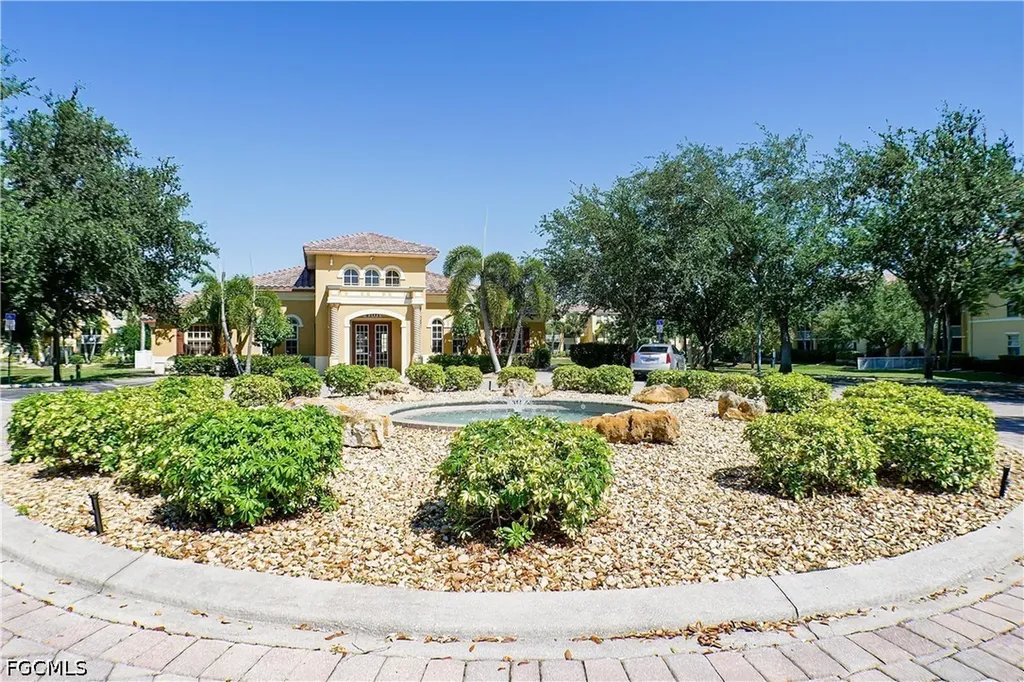 4113 Residence Drive Fort Myers FL 33901