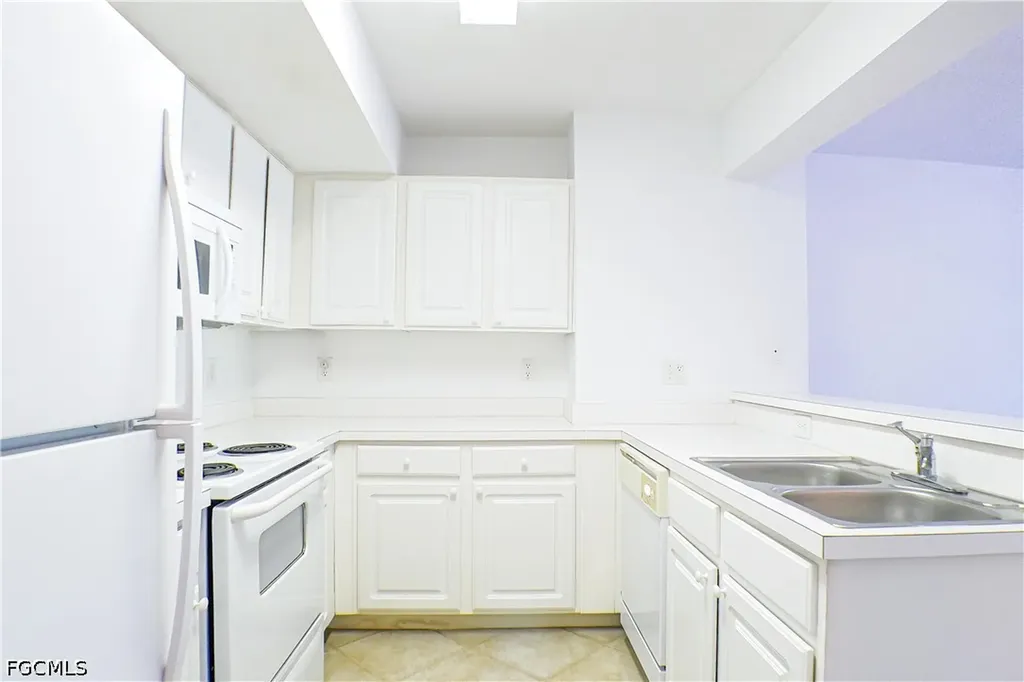 4113 Residence Drive Fort Myers FL 33901