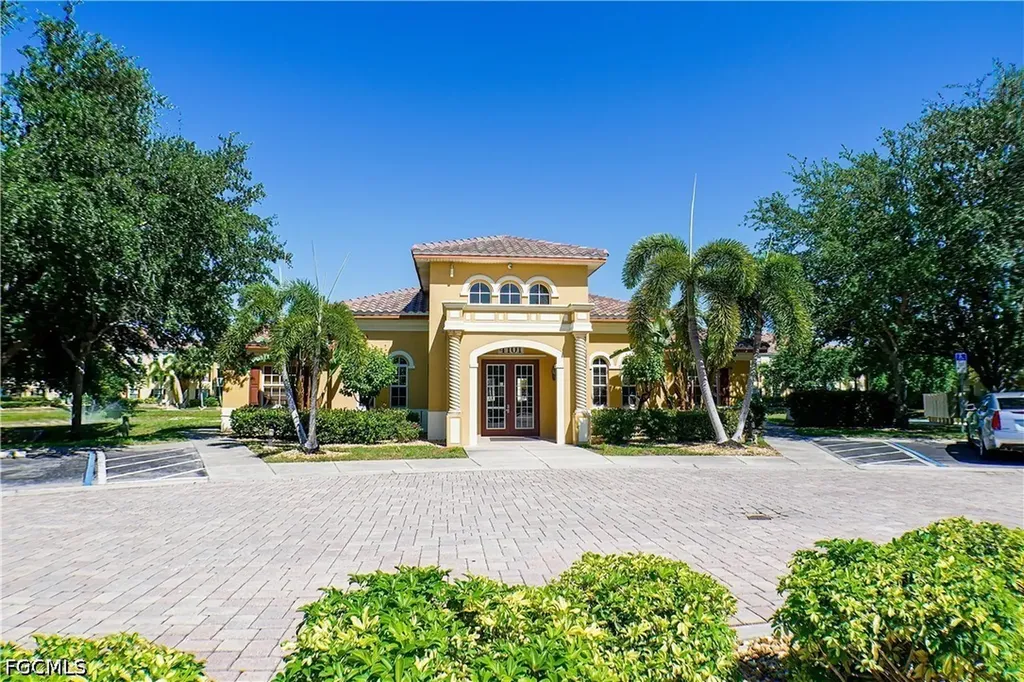 4113 Residence Drive Fort Myers FL 33901