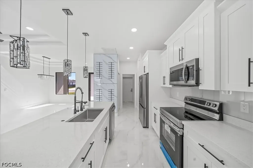 1420 NE 12th Place Cape Coral FL 33909