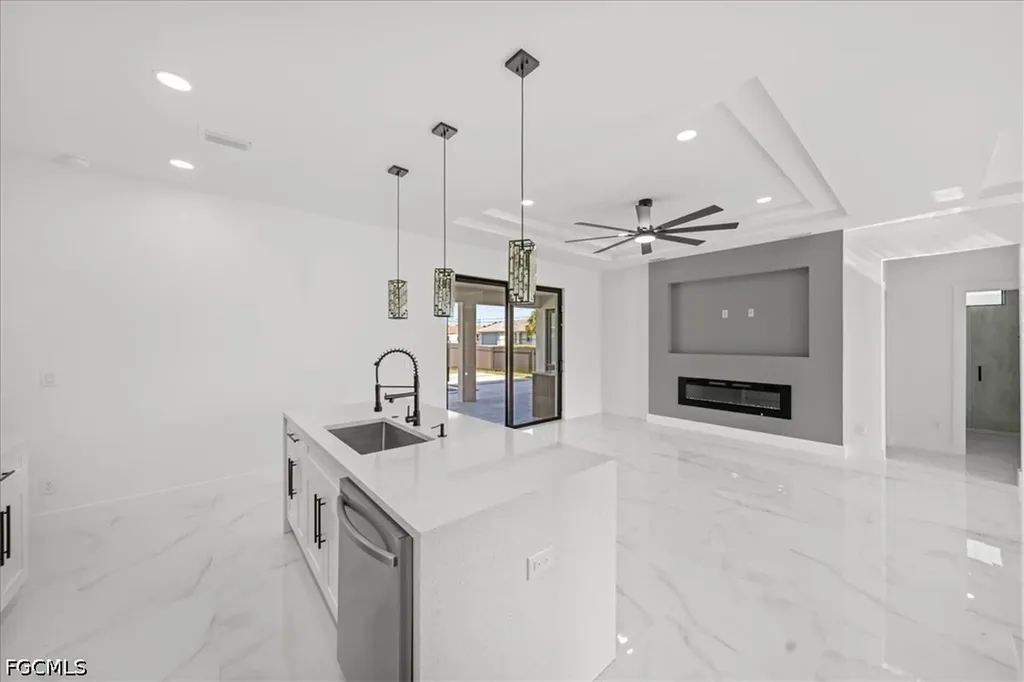 1420 NE 12th Place Cape Coral FL 33909
