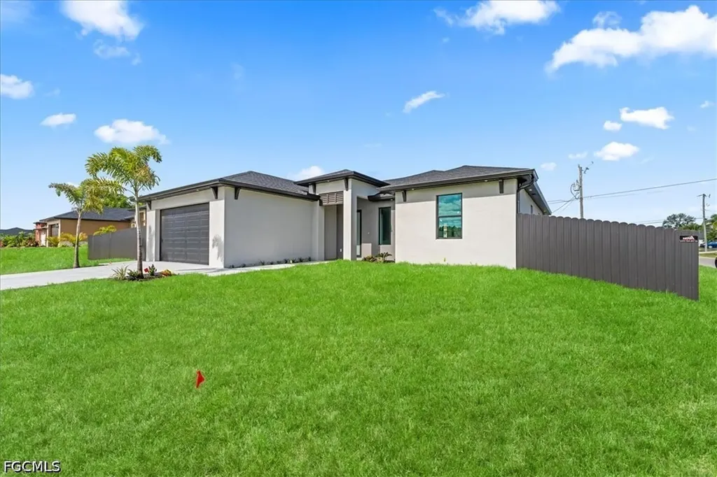 1420 NE 12th Place Cape Coral FL 33909