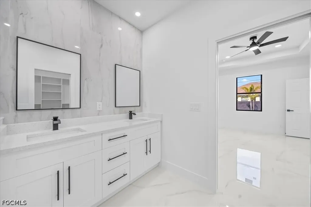 1420 NE 12th Place Cape Coral FL 33909