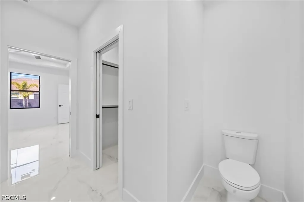 1420 NE 12th Place Cape Coral FL 33909