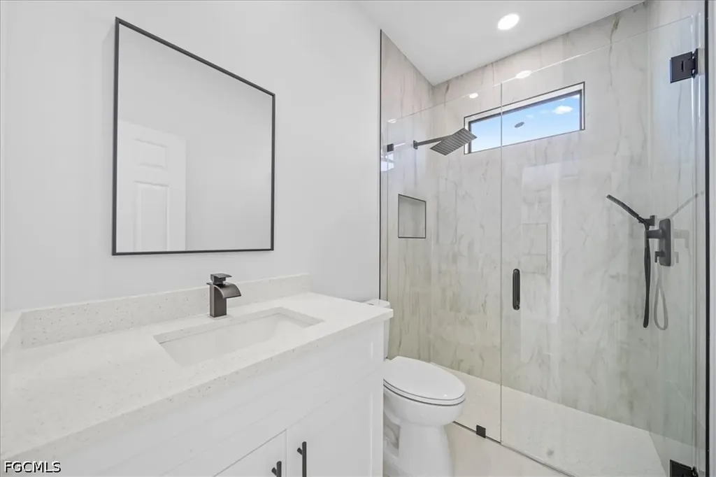 1420 NE 12th Place Cape Coral FL 33909