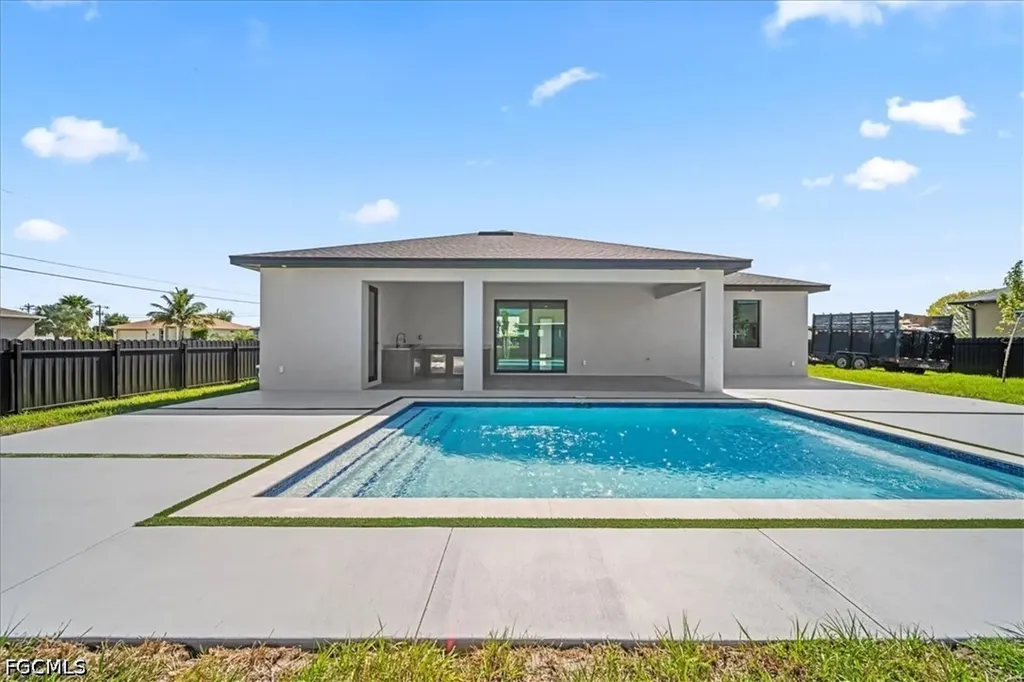 1420 NE 12th Place Cape Coral FL 33909