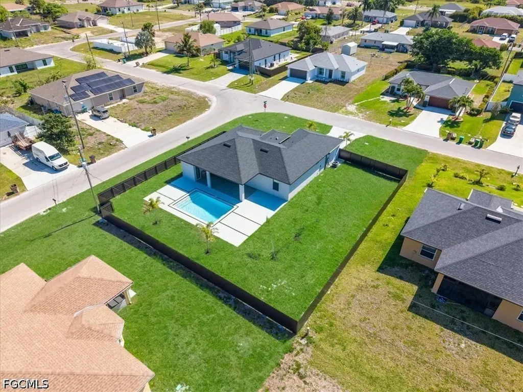 1420 NE 12th Place Cape Coral FL 33909