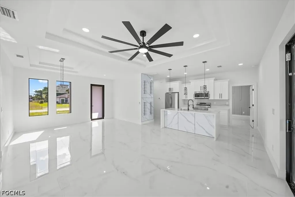 1420 NE 12th Place Cape Coral FL 33909