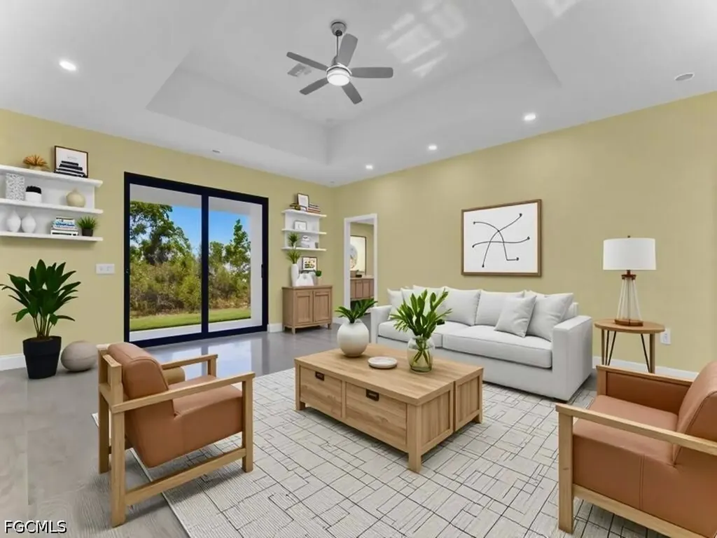 637 Cardinal Street E Lehigh Acres FL 33974