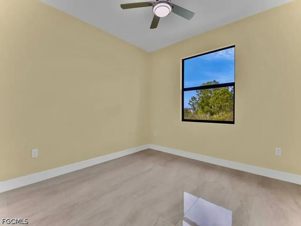 637 Cardinal Street E Lehigh Acres FL 33974