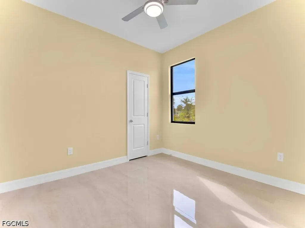 637 Cardinal Street E Lehigh Acres FL 33974