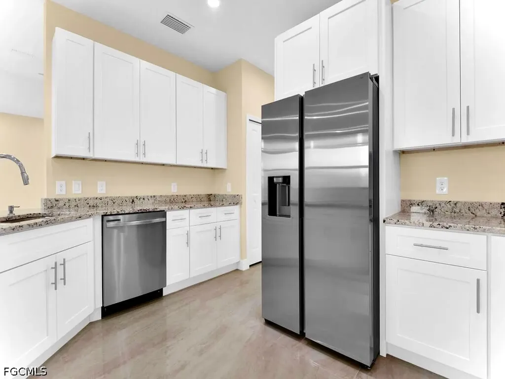 637 Cardinal Street E Lehigh Acres FL 33974