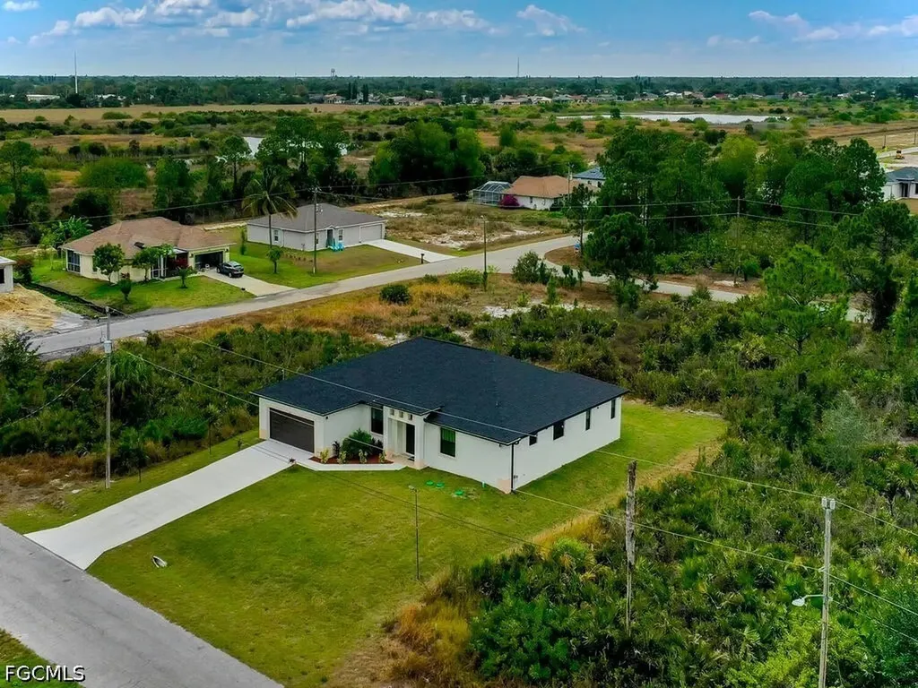 637 Cardinal Street E Lehigh Acres FL 33974