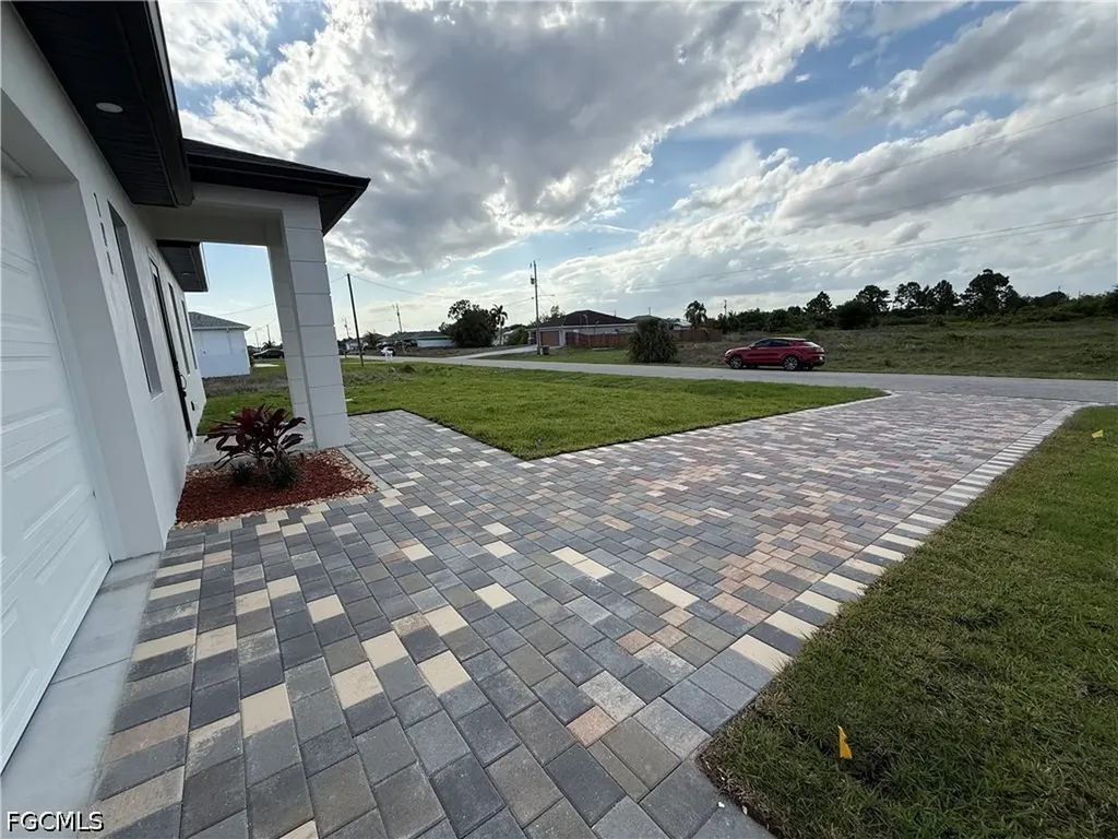 180 Pembroke Street Lehigh Acres FL 33974