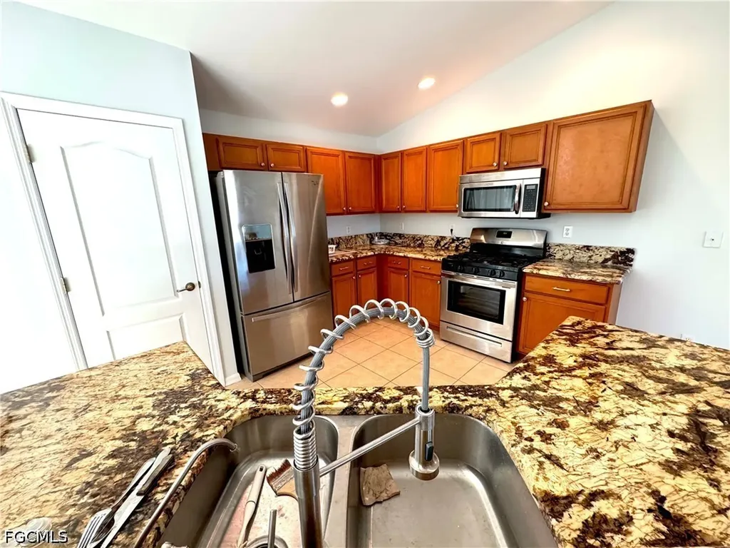 1222 NW 20th Place Cape Coral FL 33993