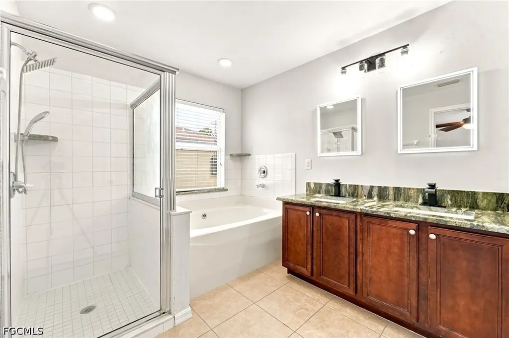 1222 NW 20th Place Cape Coral FL 33993
