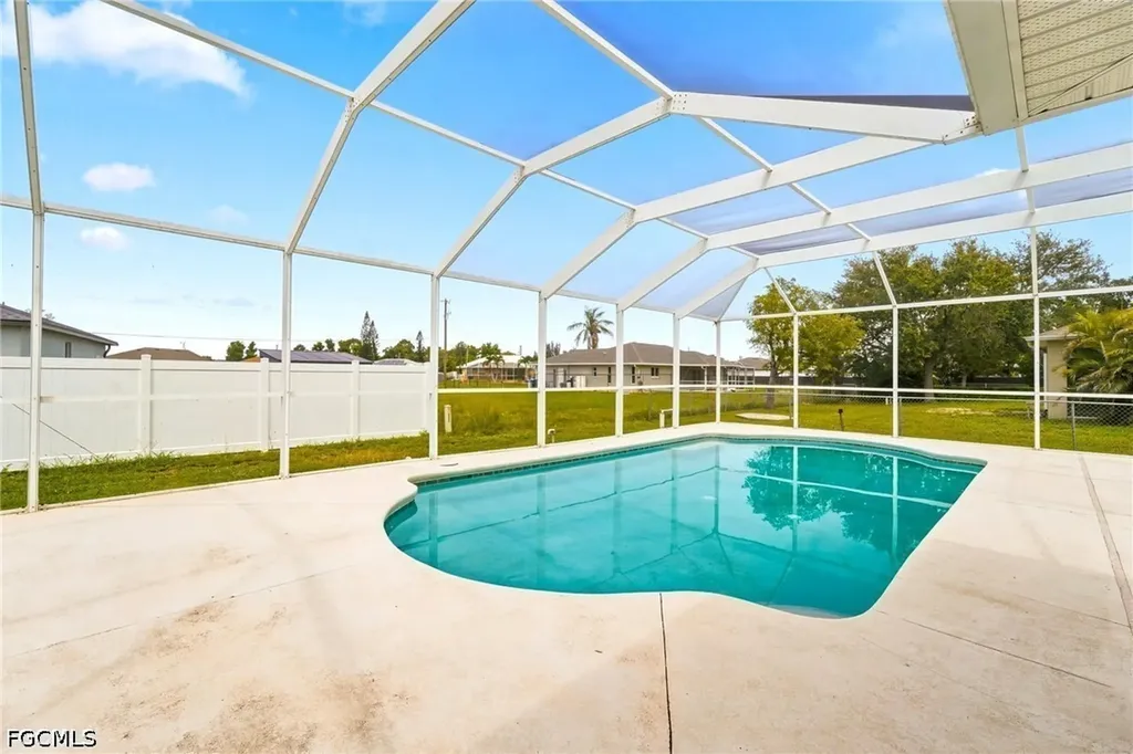 1222 NW 20th Place Cape Coral FL 33993