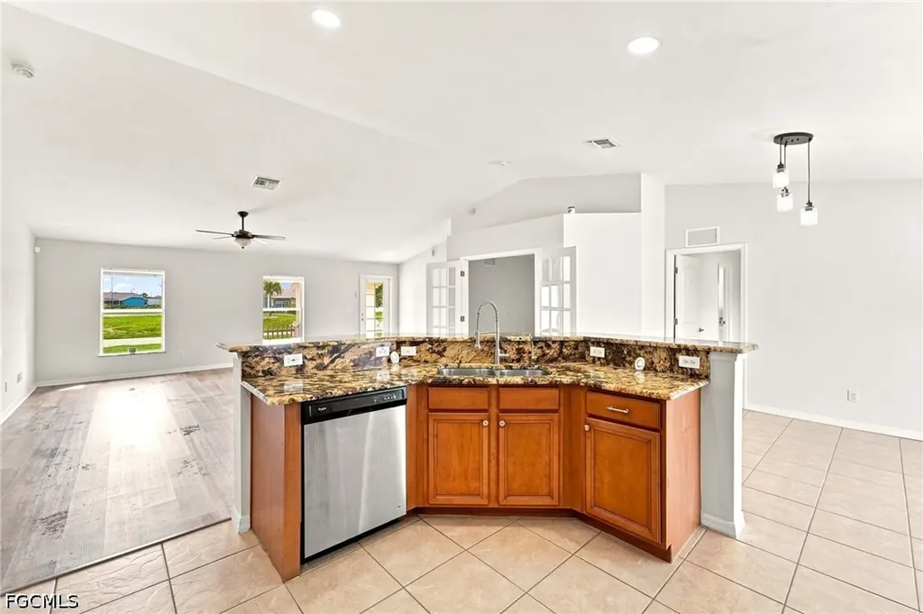 1222 NW 20th Place Cape Coral FL 33993