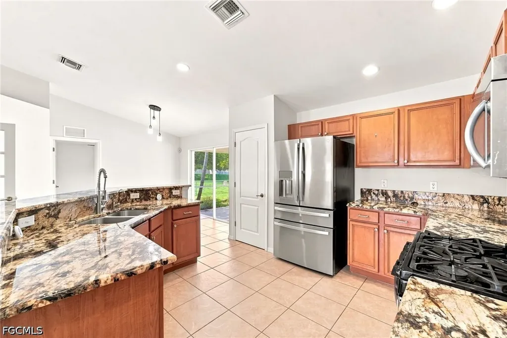 1222 NW 20th Place Cape Coral FL 33993