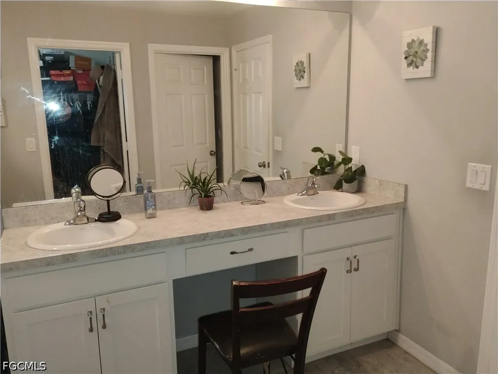 Cape Coral FL 33993