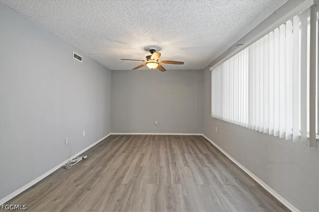 4906 Victoria Drive Cape Coral FL 33904