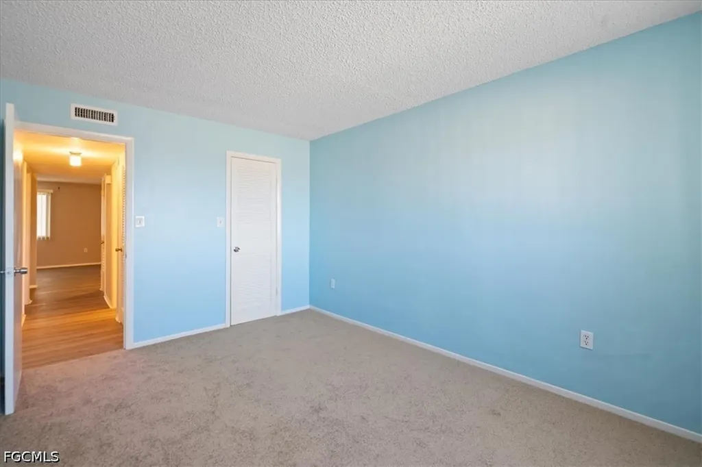 4906 Victoria Drive Cape Coral FL 33904