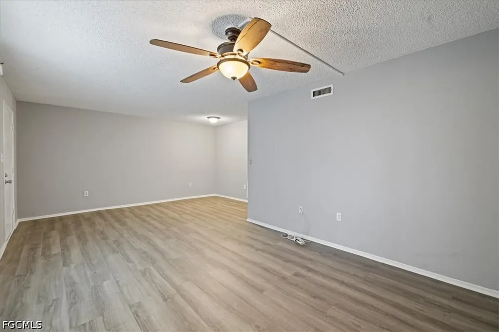 4906 Victoria Drive Cape Coral FL 33904