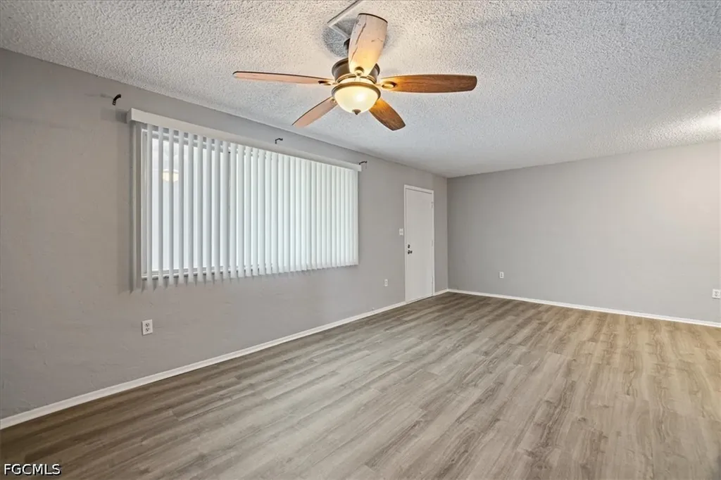 4906 Victoria Drive Cape Coral FL 33904