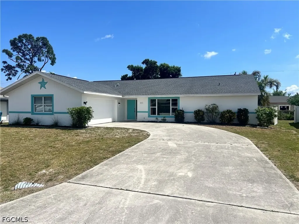 22127 Lancaster Avenue Port Charlotte FL 33952