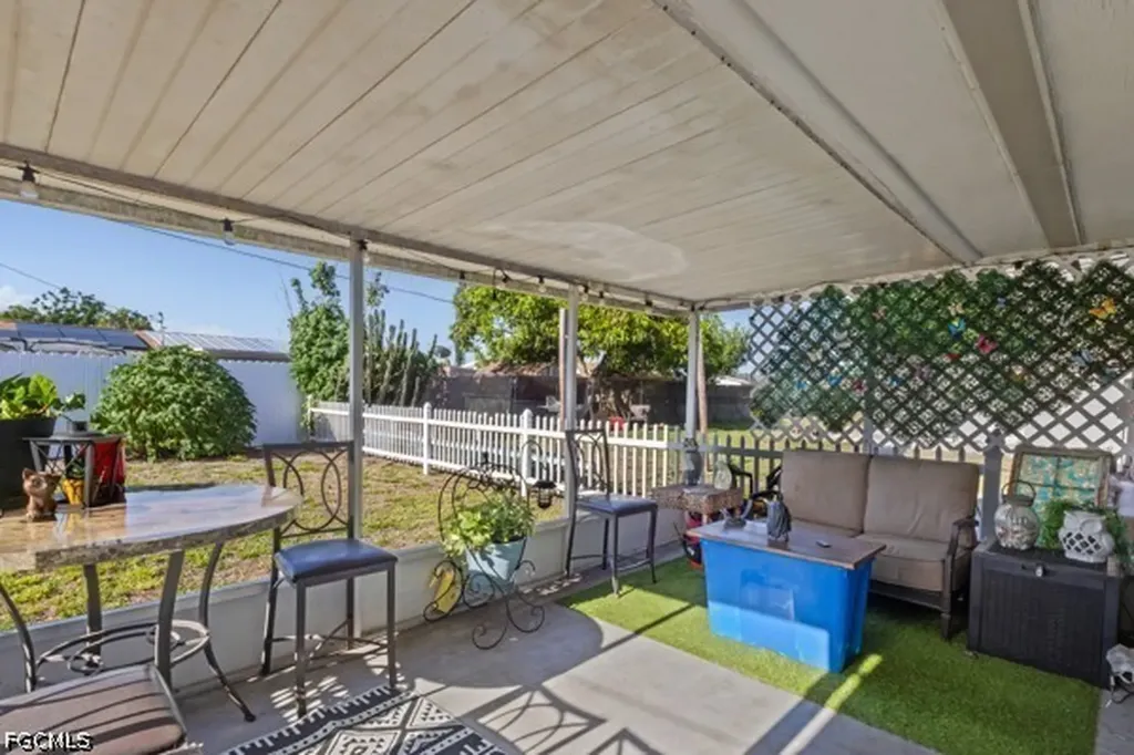 1104 Vineyard Street Lehigh Acres FL 33936