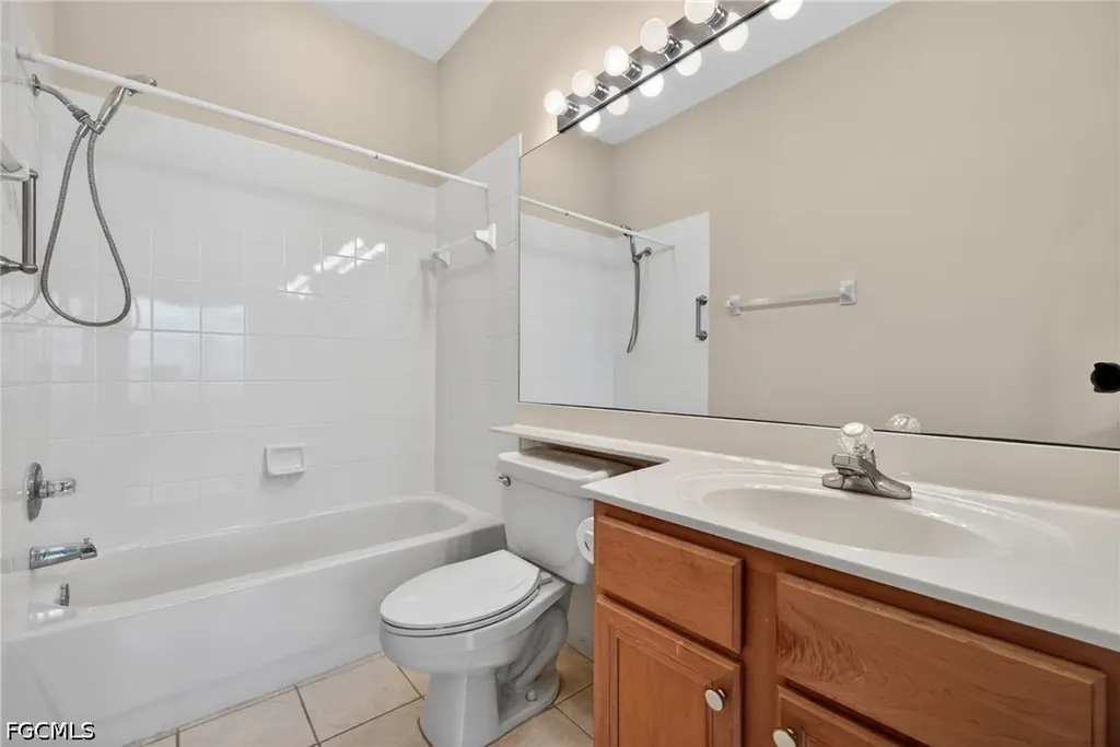 8809 Middlebrook Drive Fort Myers FL 33908
