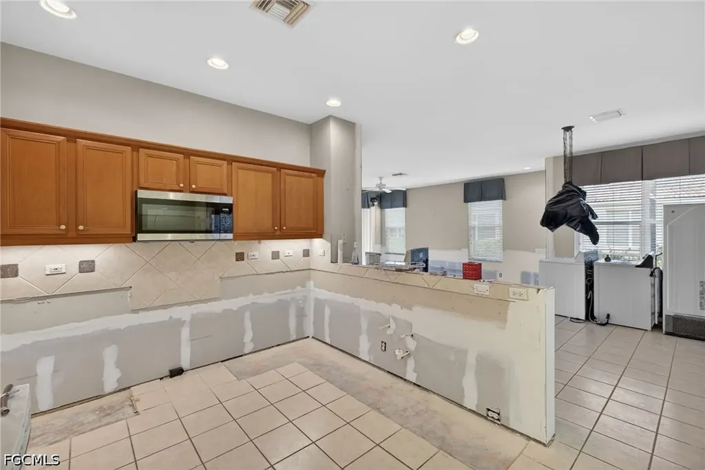 8809 Middlebrook Drive Fort Myers FL 33908