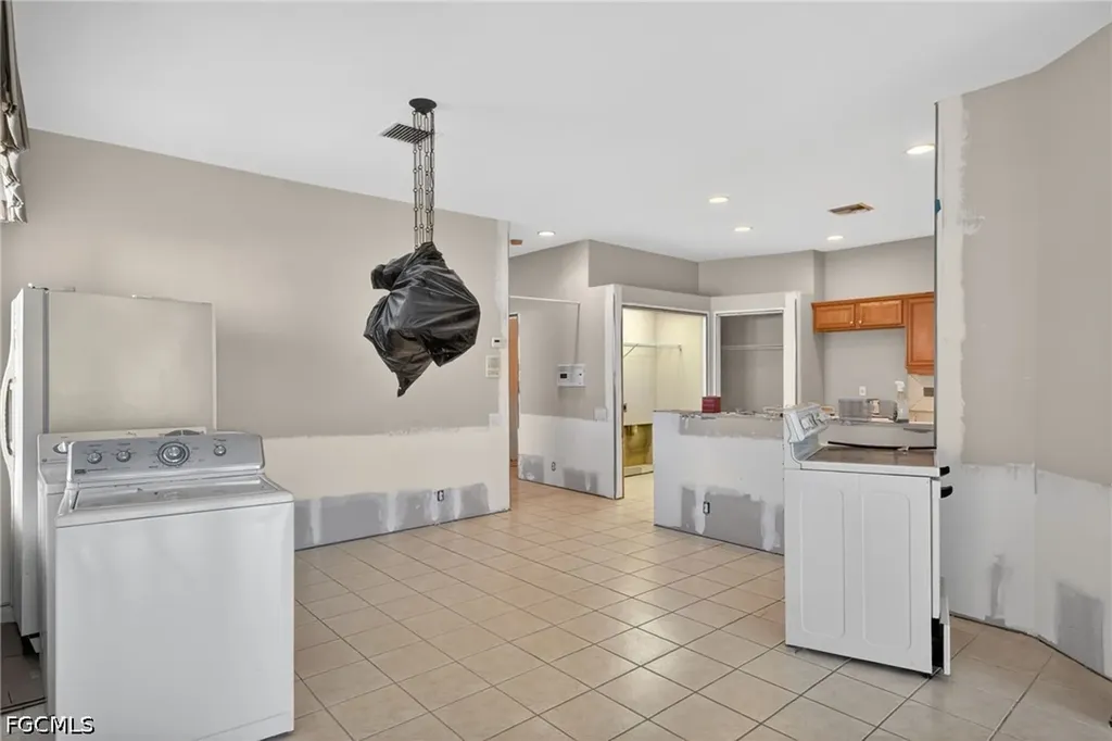 8809 Middlebrook Drive Fort Myers FL 33908