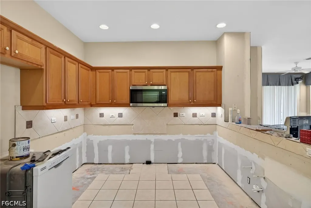8809 Middlebrook Drive Fort Myers FL 33908