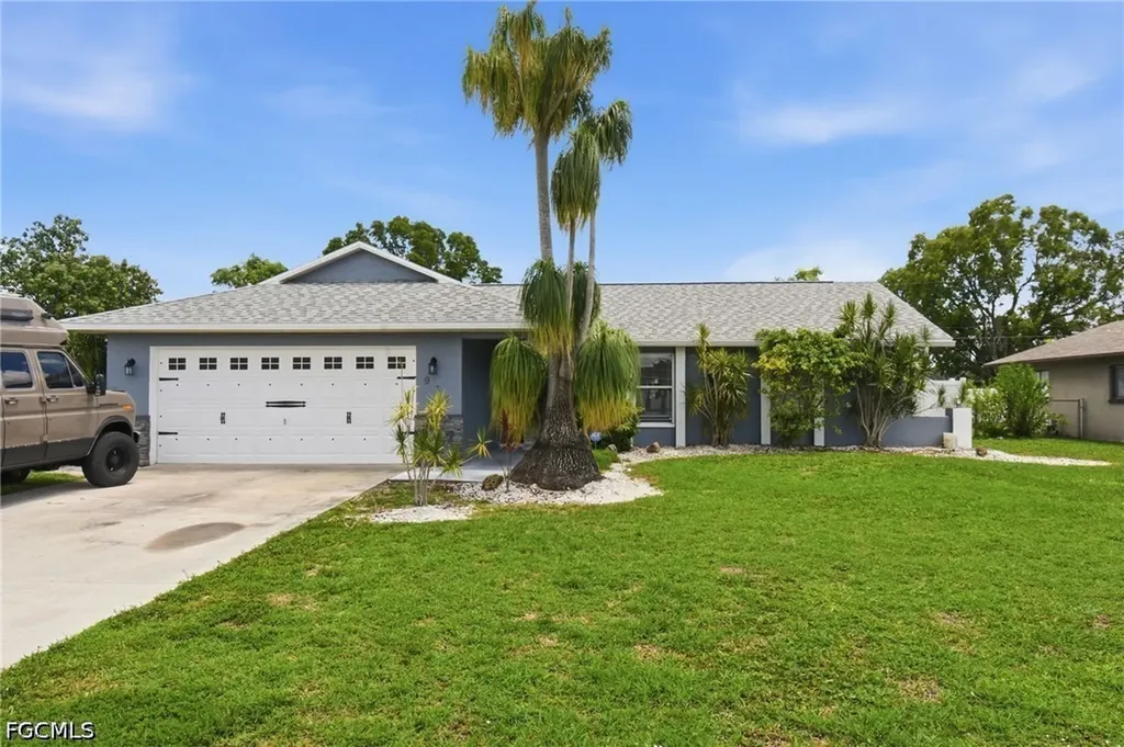 934 SE 25th Lane Cape Coral FL 33904