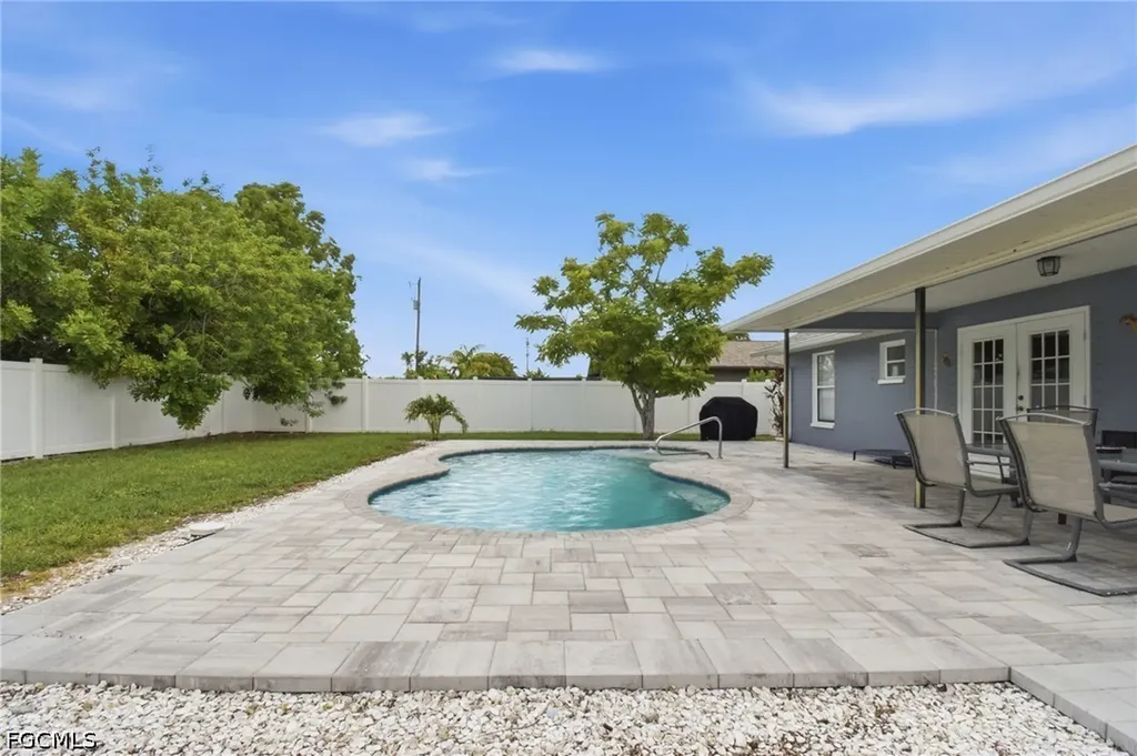 934 SE 25th Lane Cape Coral FL 33904