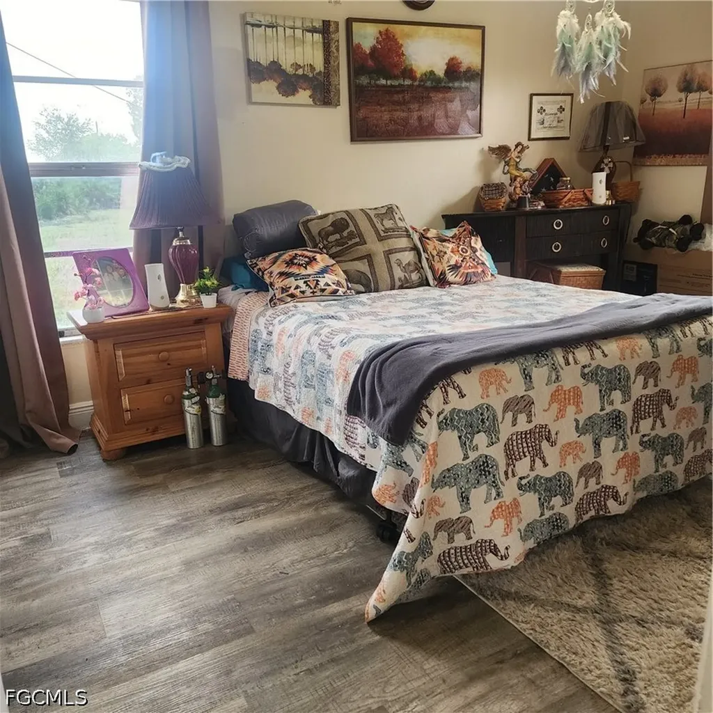 1922 NE 20th Court Cape Coral FL 33909