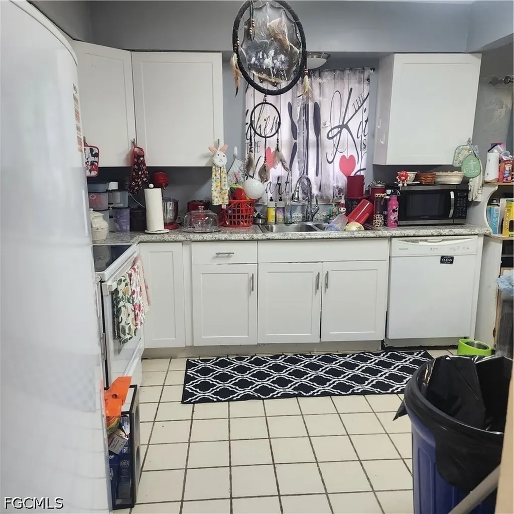 1922 NE 20th Court Cape Coral FL 33909