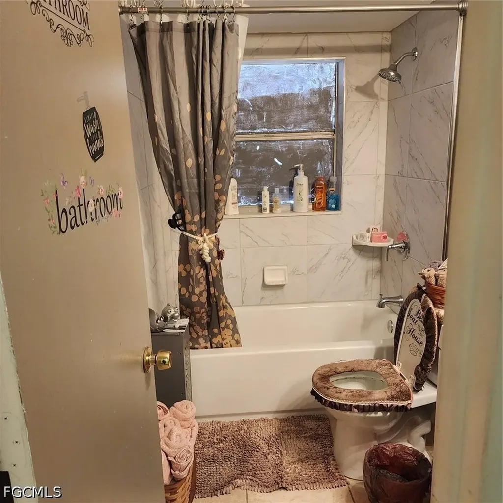 1922 NE 20th Court Cape Coral FL 33909