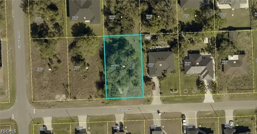 4114 10th Street SW Lehigh Acres FL 33976