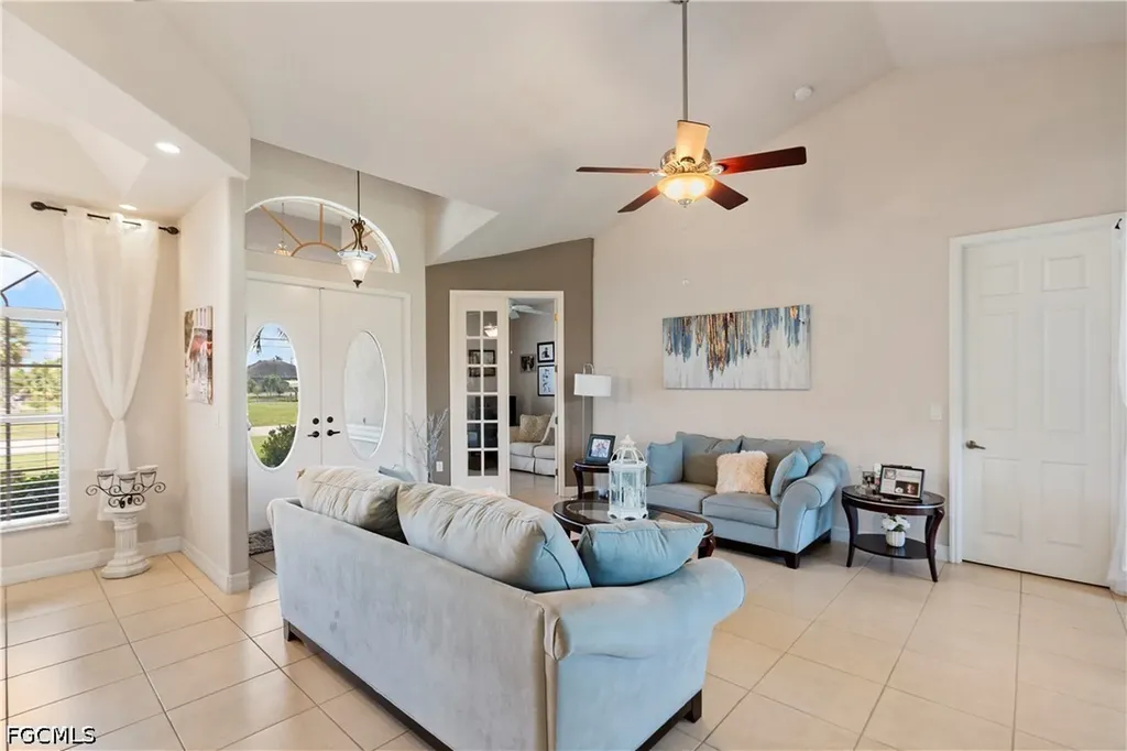 126 SW 39th Place Cape Coral FL 33991